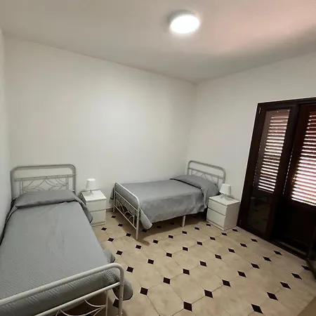 Casa vacanze Con Giardino